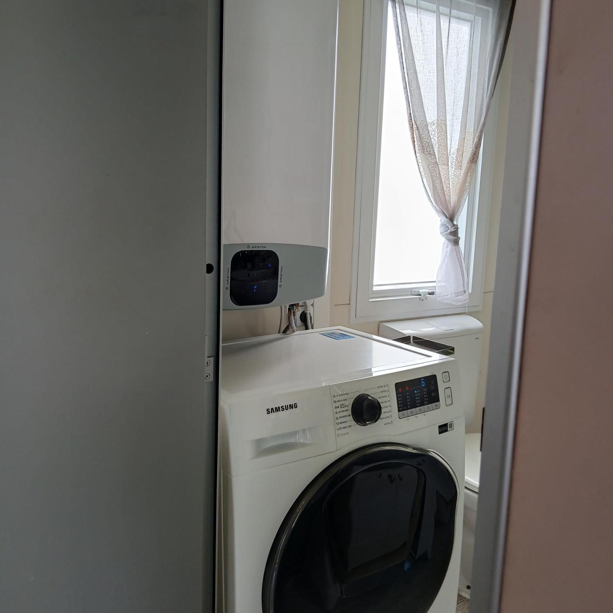 Kek-Feher Mobilhaz Zsombo Esterno foto